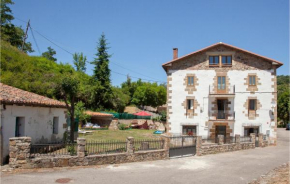 Nice home in Bárcena de Ebro with WiFi and 4 Bedrooms